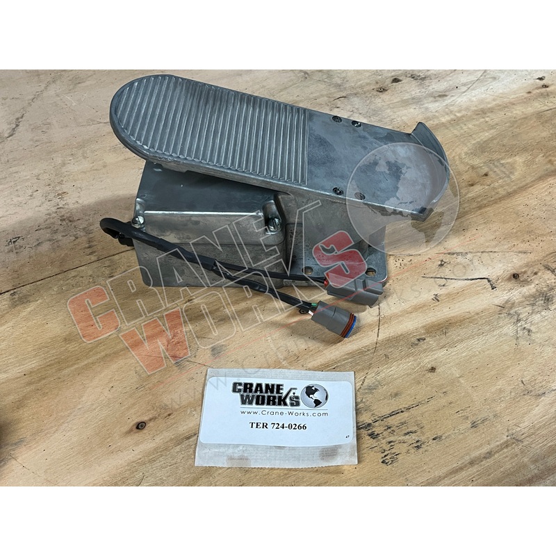 724-0266 | New Terex Boom Foot Pedal