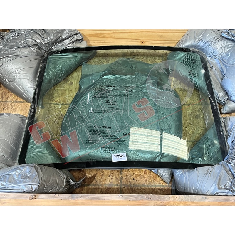 216484 | New Windshield, Driver’S (T780)