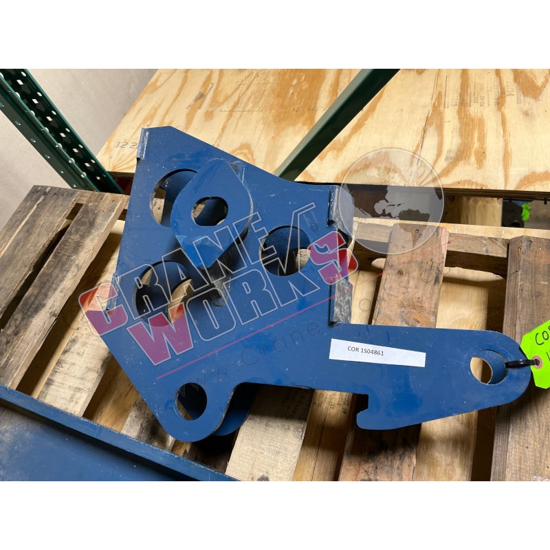 1S04861 | NEW CARPENTRY|22.5″ x 19.5″ x 9.5″