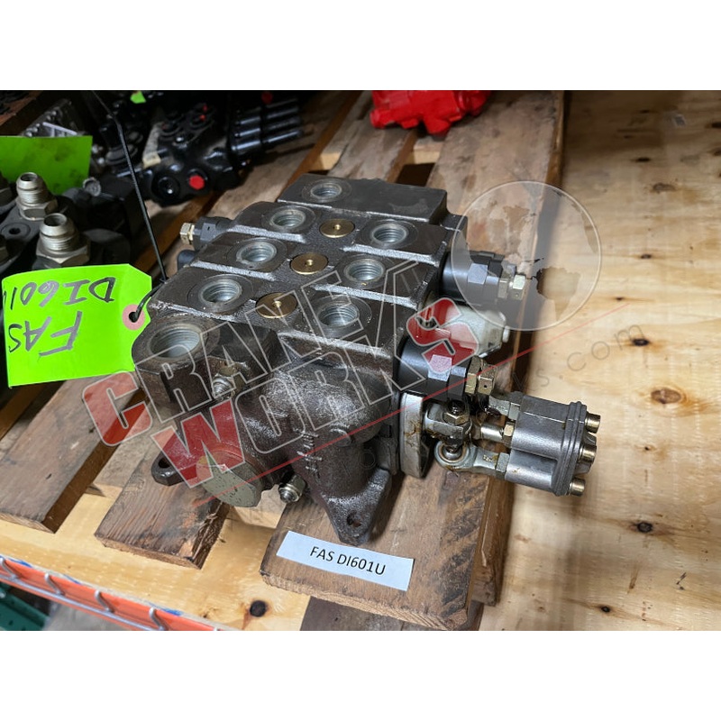 DI601U | USED DISTRIBUTOR, COMPLETE