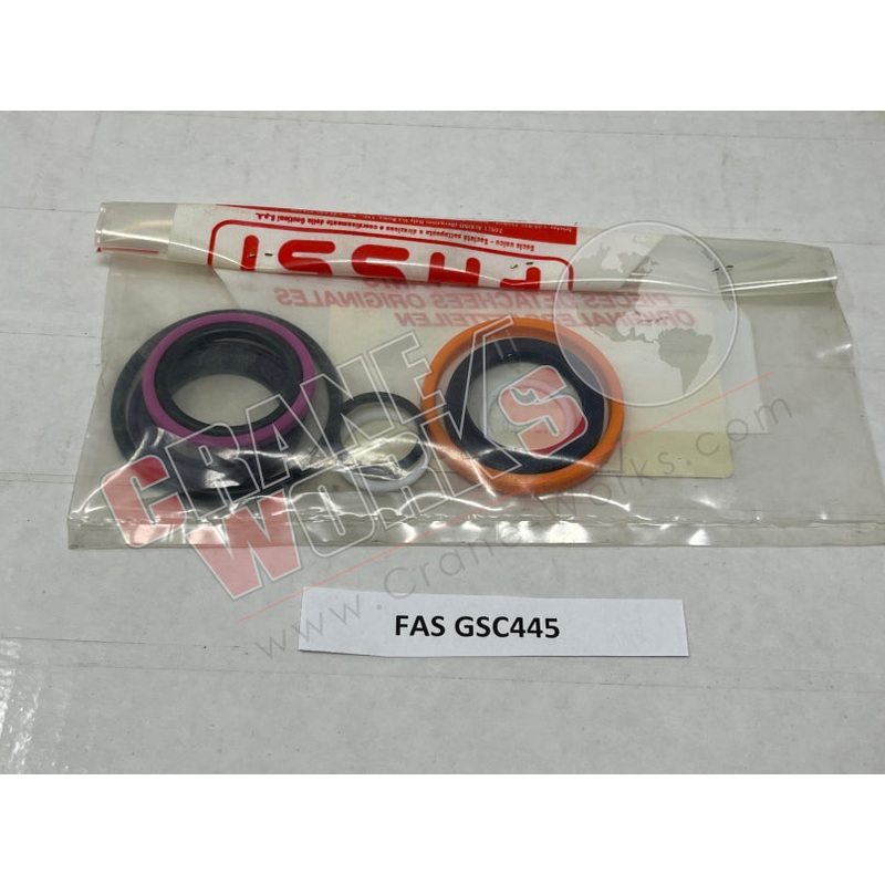 GSC445 | NEW SET OF SEALS   K11