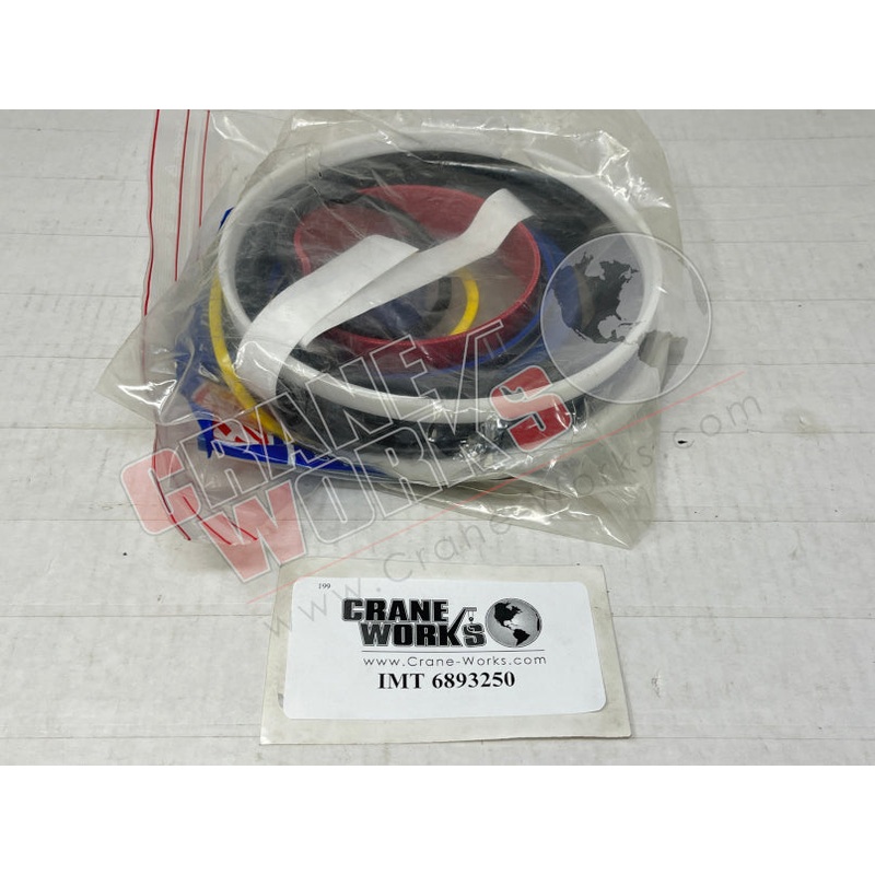 6893250 | NEW SEAL KIT; MAIN BOOM CYL