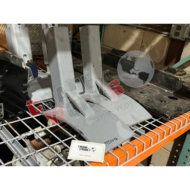 M20096 | NEW WHEEL STOP WELDMENT